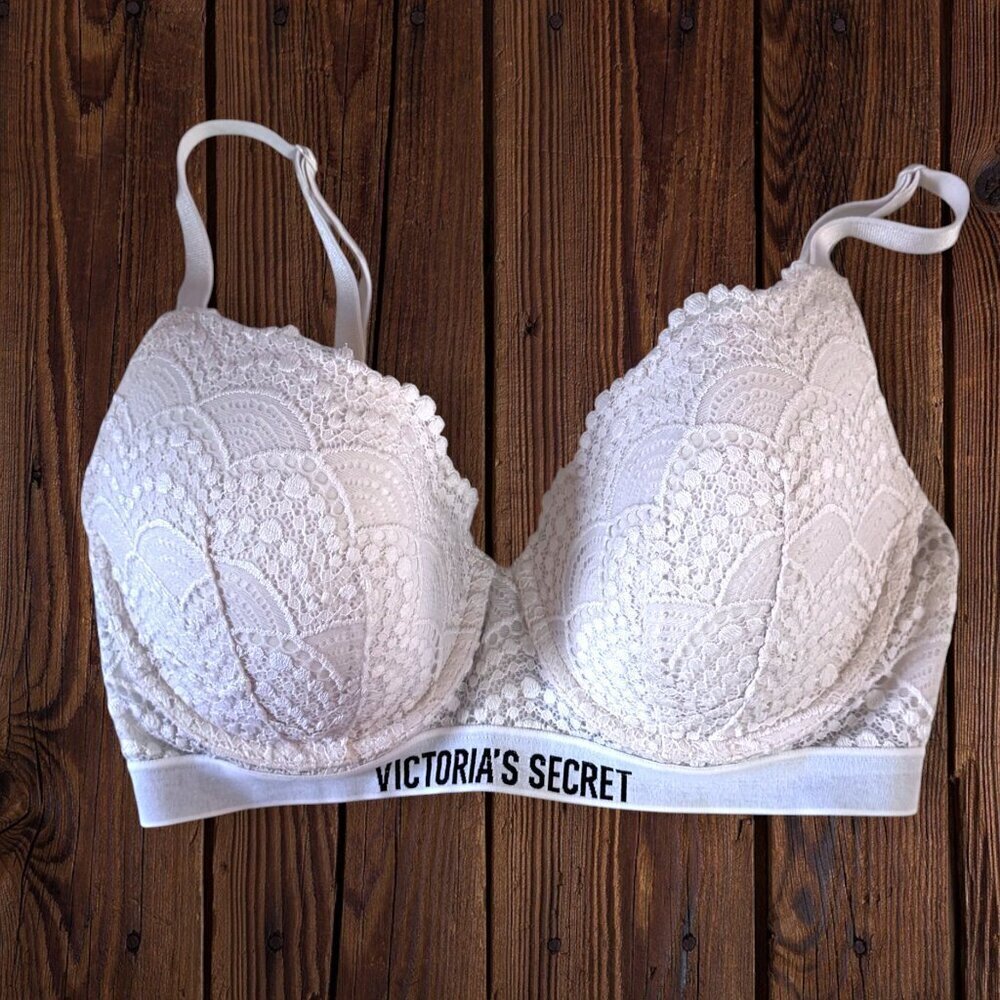 Victoria’s Secret White Lace T-Shirt Lightly Lined Underwire Demi Bra 32DD